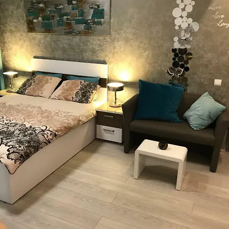 דירה Luxury Flat 9 Near Metro