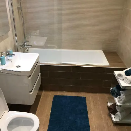 Luxury Flat 9 Near Metro Appartement