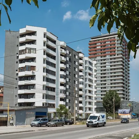 Luxury Flat 9 Near Metro * ブカレスト