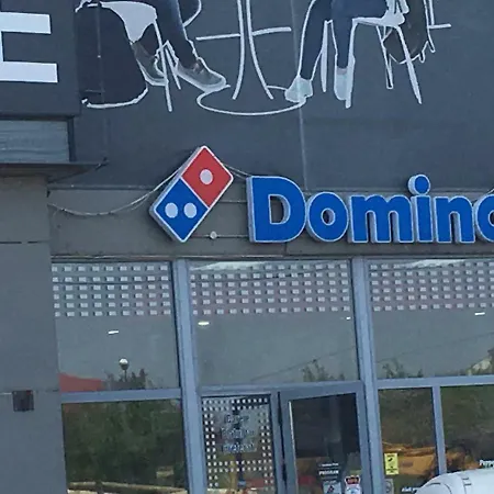 Luxury Flat 9 Near Metro Appartement Boekarest