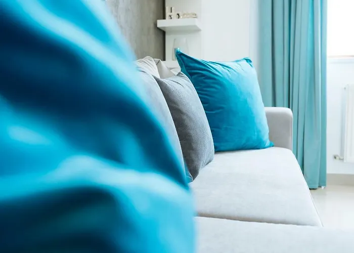 Luxury Flat 9 Near Metro *