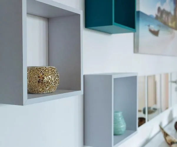 Luxury Flat 9 Near Metro * Бухарест