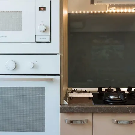 Luxury Flat 9 Near Metro Apartamento Bucarest