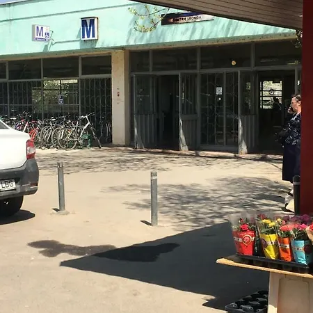 Luxury Flat 9 Near Metro Apartamento