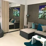 Luxury Flat 9 Near Metro アパート