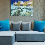 Luxury Flat 9 Near Metro