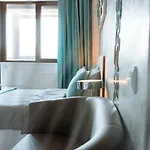 Luxury Flat 9 Near Metro * ブカレスト