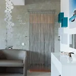 Luxury Flat 9 Near Metro