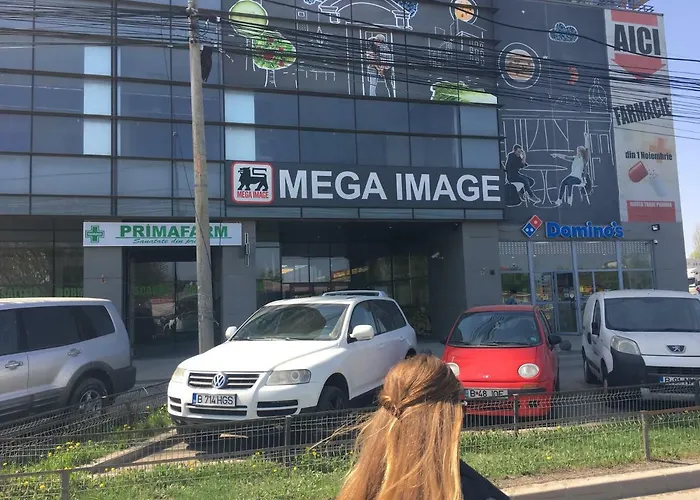 Luxury Flat 9 Near Metro Apartmán *